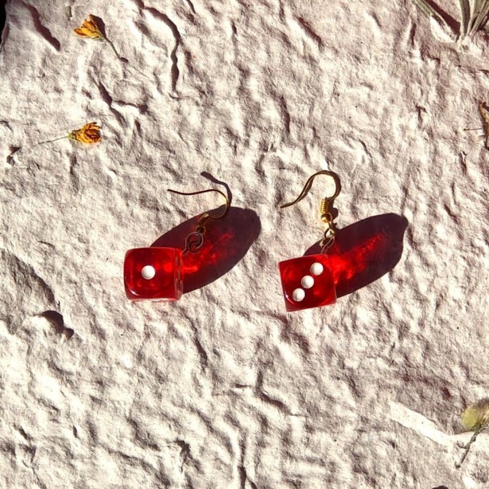 Red dice earrings - Picture 2 of 5